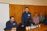 Przedstawiciele policji na debacie społecznej w Wojnowicach