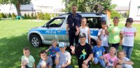 Raciborscy policjanci w ostatnich dniach przed wakacjami spotykali się z dziećmi i młodzieżom mówiąc o bezpieczeństwie w czasie wakacji